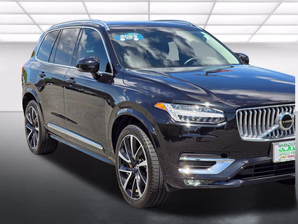 2023 Onyx Black Metallic Volvo XC90 B6 Plus 7-Seater AWD SUV