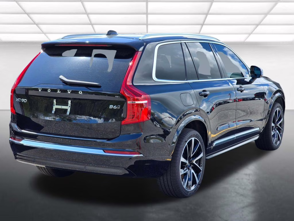 2023 Onyx Black Metallic Volvo XC90 B6 Plus 7-Seater AWD SUV