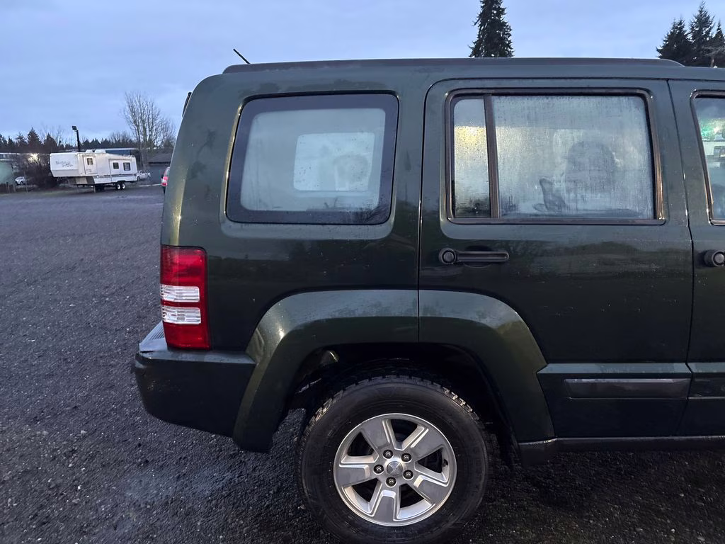 2012 Natural Green Pearlcoat Jeep Liberty Sport 4X4 SUV