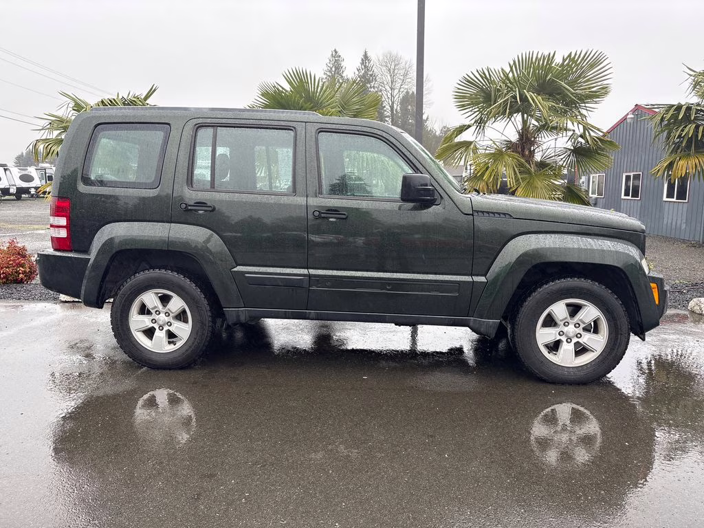 2012 Natural Green Pearlcoat Jeep Liberty Sport 4X4 SUV