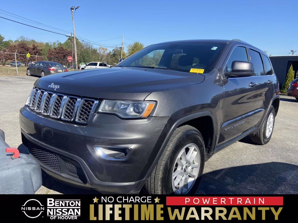 2020 Granite Crystal Metallic Clearcoat Jeep Grand Cherokee Laredo E RWD SUV