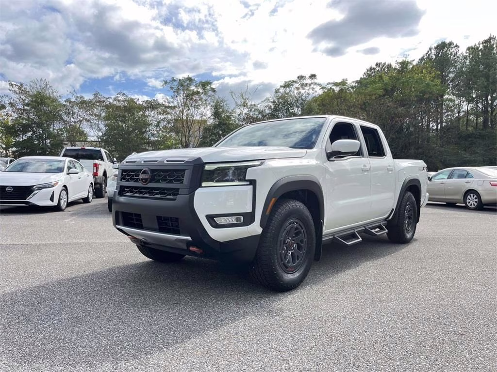 2026 Glacier White Nissan Frontier PRO-X RWD Truck