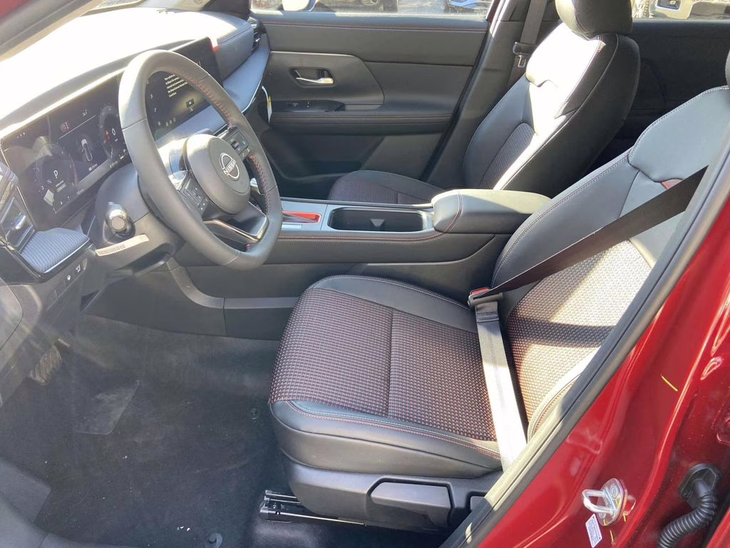 2026 Scarlet Ember Tintcoat Nissan Kicks SR FWD SUV