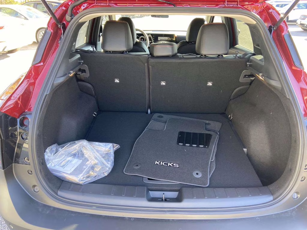 2026 Scarlet Ember Tintcoat Nissan Kicks SR FWD SUV