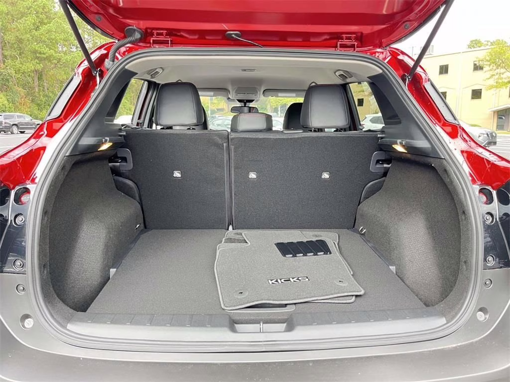 2026 Scarlet Ember Tintcoat Nissan Kicks SR FWD SUV