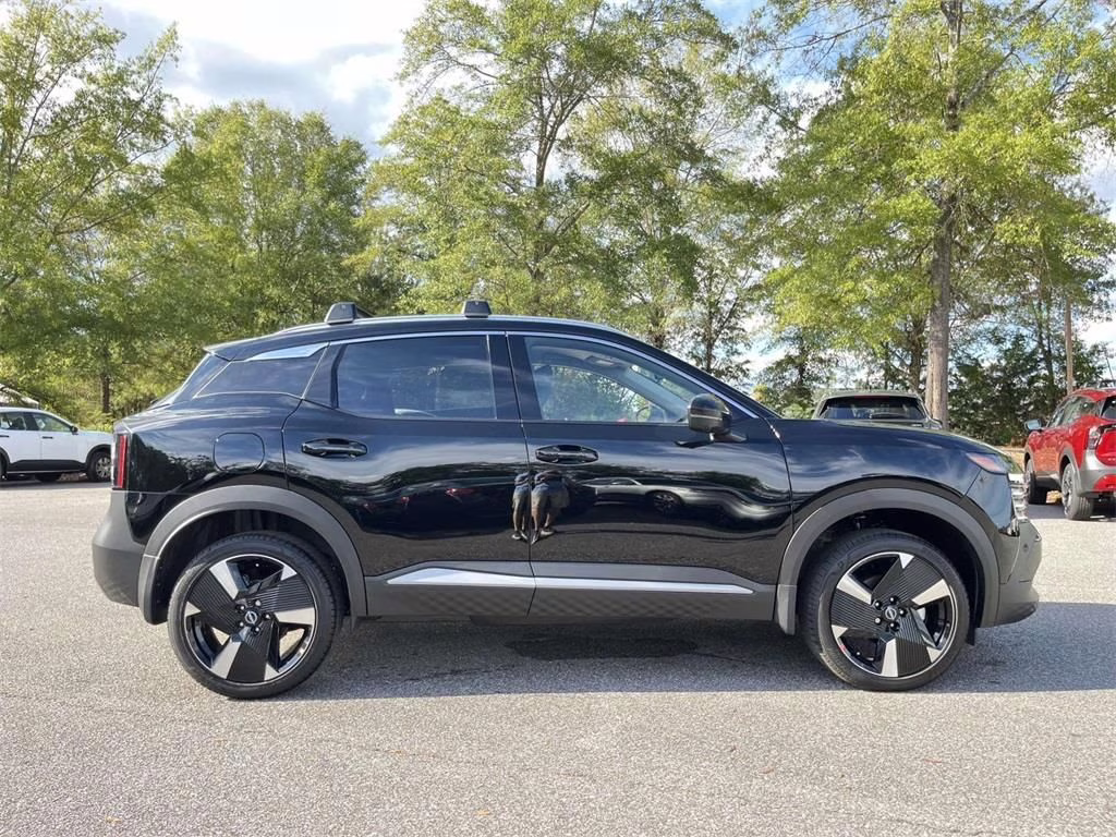 2026 Super Black Nissan Kicks SR FWD SUV