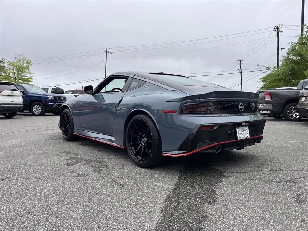 2025 Stealth Gray/Super Black Nissan Z NISMO RWD Coupe