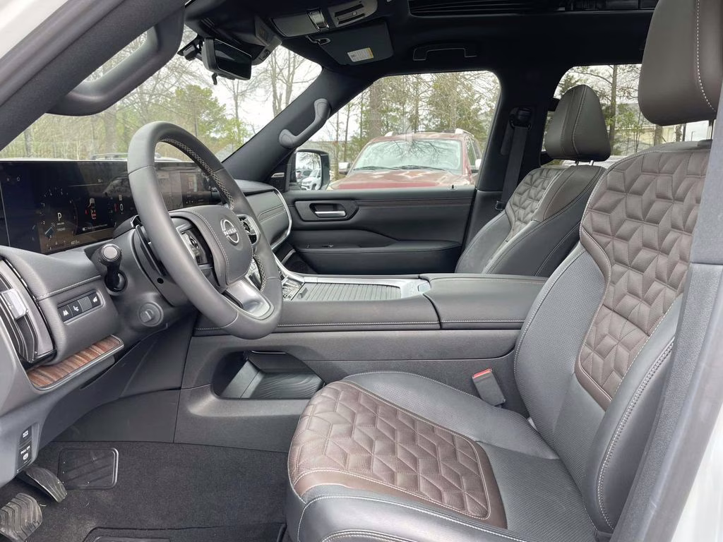 2025 Everest White Pearl Tricoat Nissan Armada Platinum Reserve RWD SUV