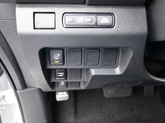 2026 Glacier White Nissan Frontier S RWD Truck