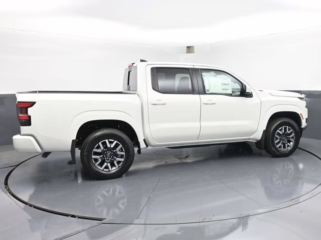 2026 Glacier White Nissan Frontier SV 4X4 Truck