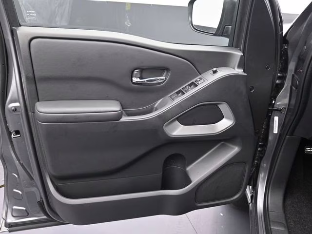 2026 Gun Metallic Nissan Frontier SV 4X4 Truck