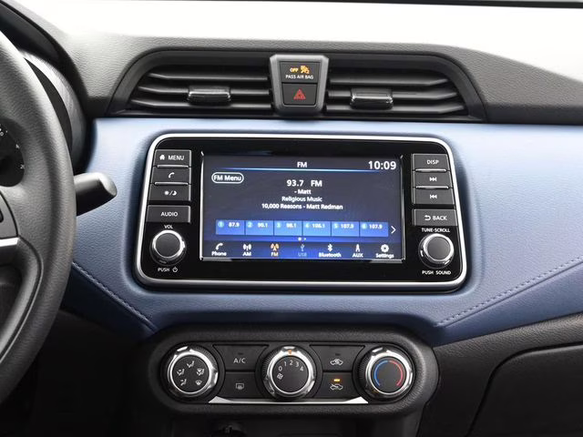 2025 Aspen White Tricoat Nissan Versa 1.6 SV FWD Sedan