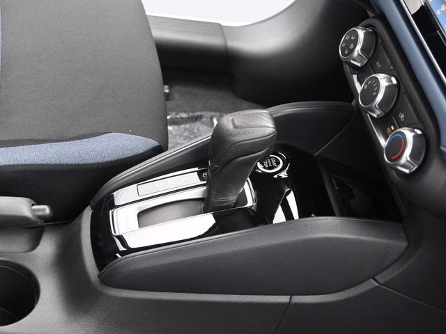 2025 Aspen White Tricoat Nissan Versa 1.6 SV FWD Sedan