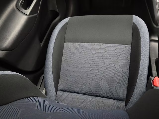 2025 Gray Sky Pearl Nissan Versa 1.6 SV FWD Sedan