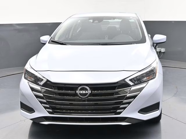 2025 Gray Sky Pearl Nissan Versa 1.6 SV FWD Sedan