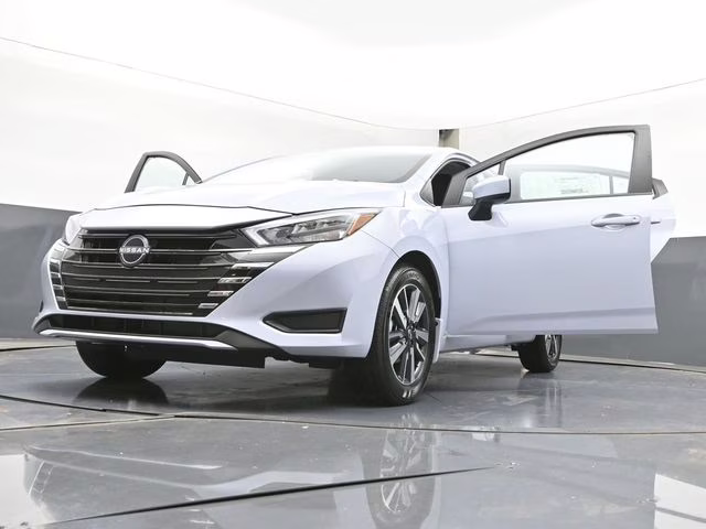 2025 Gray Sky Pearl Nissan Versa 1.6 SV FWD Sedan