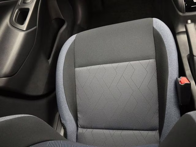 2025 Gray Sky Pearl Nissan Versa 1.6 SV FWD Sedan