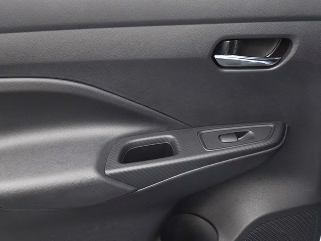 2025 Gray Sky Pearl Nissan Versa 1.6 SV FWD Sedan