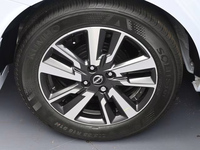 2025 Gray Sky Pearl Nissan Versa 1.6 SV FWD Sedan