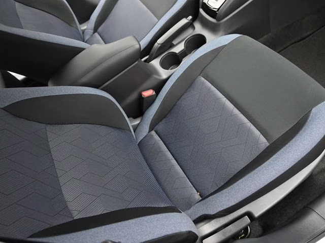 2025 Aspen White Tricoat Nissan Versa 1.6 SV FWD Sedan