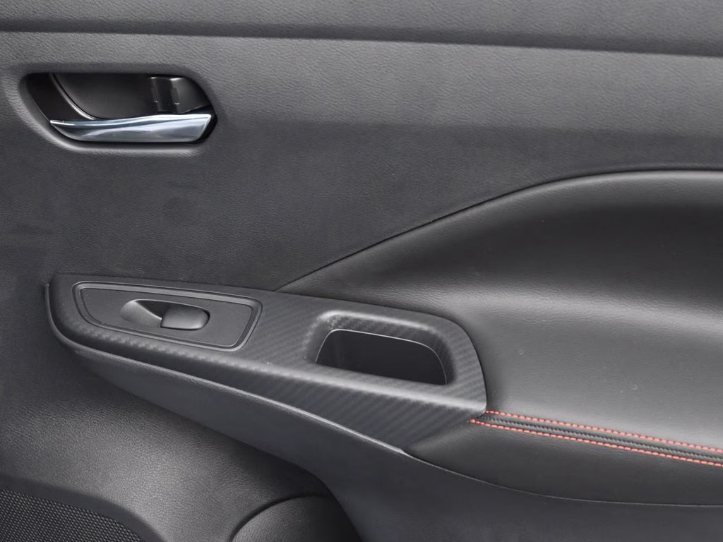2025 Gray Sky Pearl Nissan Versa 1.6 SR FWD Sedan