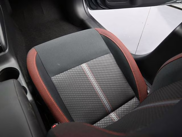 2025 Gun Metallic Nissan Versa 1.6 SR FWD Sedan