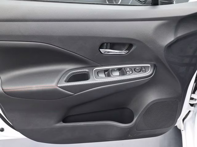 2025 Aspen White Tricoat Nissan Versa 1.6 SR FWD Sedan