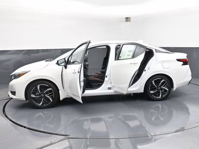 2025 Aspen White Tricoat Nissan Versa 1.6 SR FWD Sedan