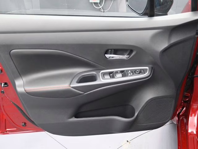 2025 Scarlet Ember Tintcoat Nissan Versa 1.6 SR FWD Sedan