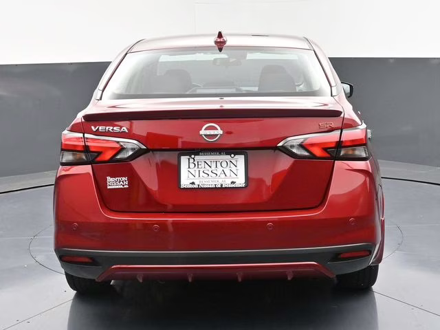 2025 Scarlet Ember Tintcoat Nissan Versa 1.6 SR FWD Sedan