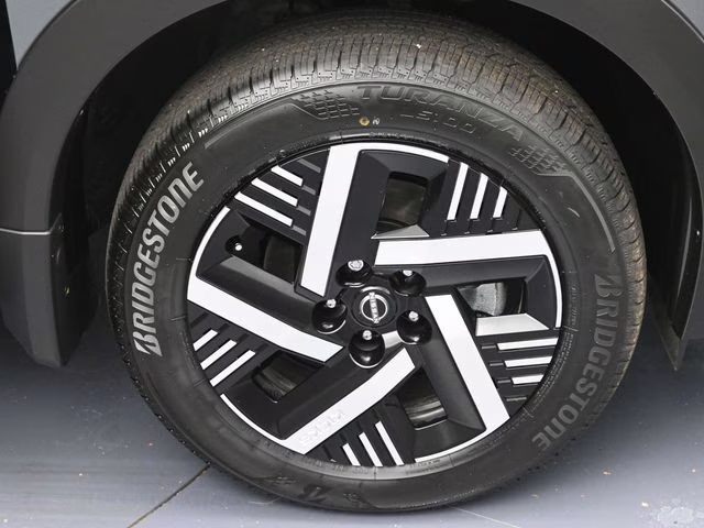 2026 Gun Metallic Nissan Kicks SV FWD SUV