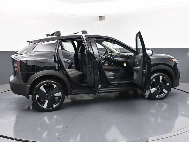 2026 Super Black Nissan Kicks SR FWD SUV