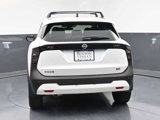 2026 Aspen White Tricoat Nissan Kicks SR FWD SUV