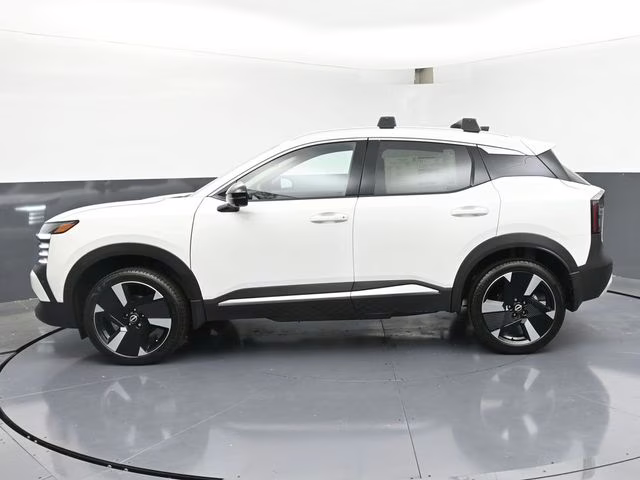 2026 Aspen White Tricoat Nissan Kicks SR FWD SUV