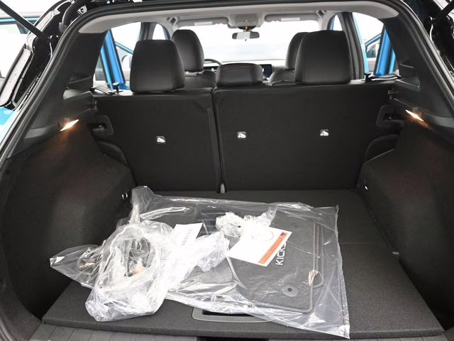 2026 Arctic Ice Blue/Black Nissan Kicks SR FWD SUV