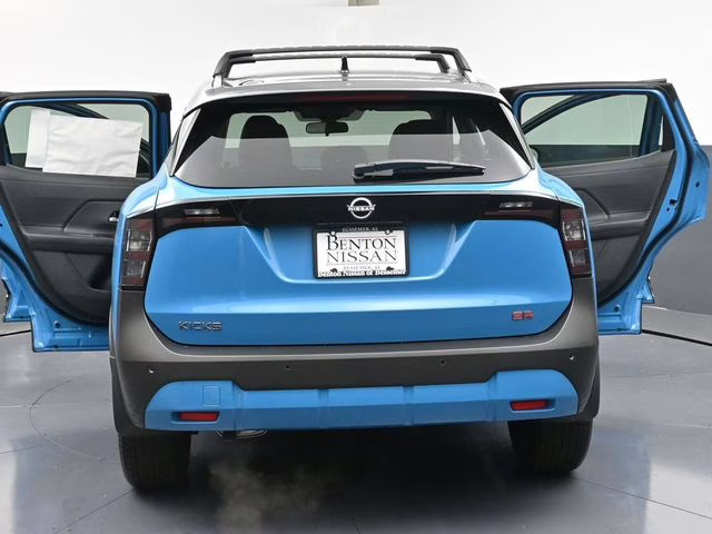 2026 Arctic Ice Blue/Black Nissan Kicks SR FWD SUV