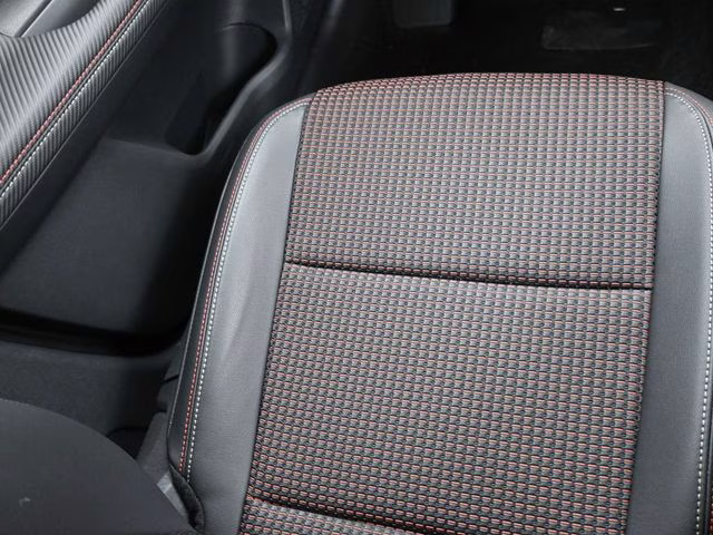 2026 Aspen White Tricoat Nissan Kicks SR FWD SUV