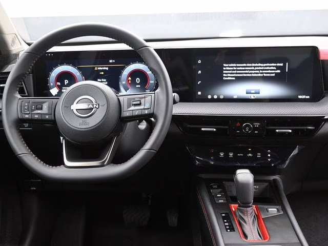 2026 Gun Metallic/Super Black Nissan Kicks SR FWD SUV