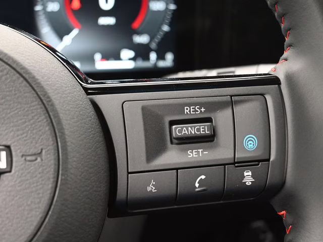 2026 Gun Metallic/Super Black Nissan Kicks SR FWD SUV