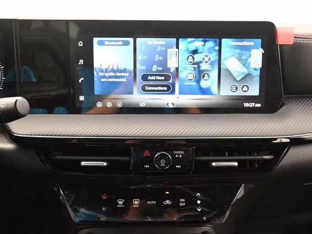 2026 Gun Metallic/Super Black Nissan Kicks SR FWD SUV