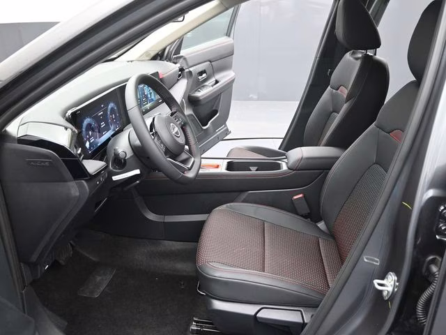 2026 Gun Metallic/Super Black Nissan Kicks SR FWD SUV