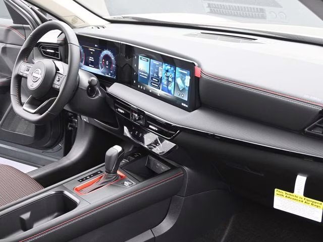 2026 Gun Metallic/Super Black Nissan Kicks SR FWD SUV