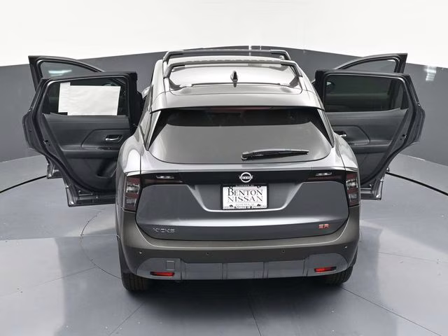 2026 Gun Metallic/Super Black Nissan Kicks SR FWD SUV