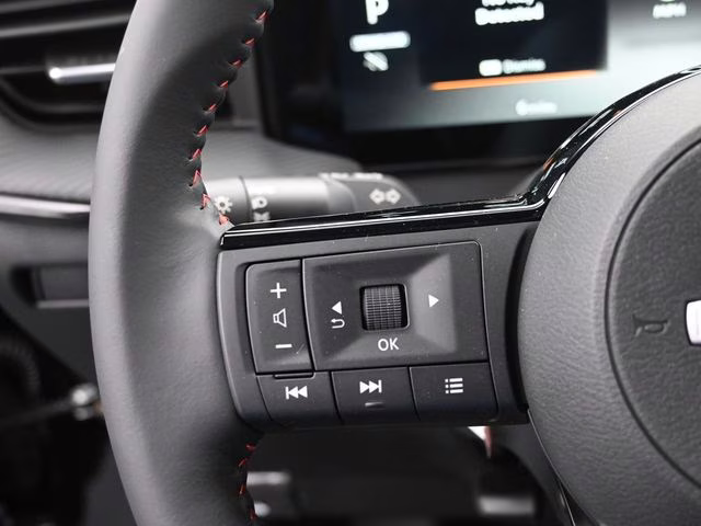 2026 Super Black Nissan Kicks SR FWD SUV