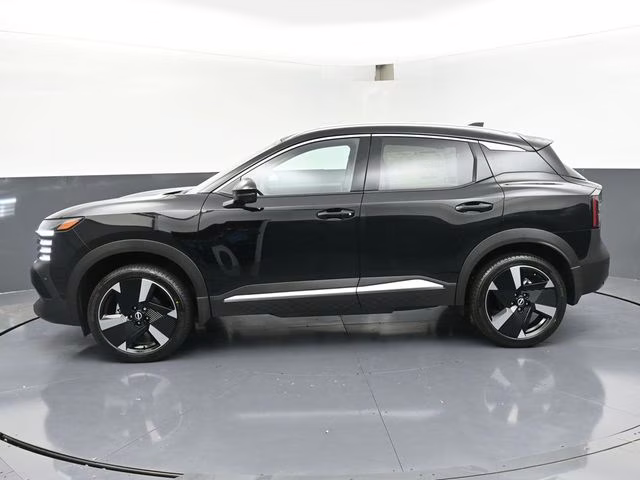 2026 Super Black Nissan Kicks SR FWD SUV
