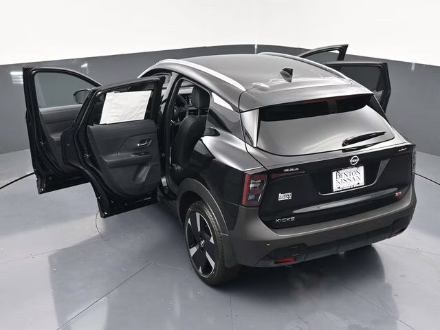 2026 Super Black Nissan Kicks SR FWD SUV