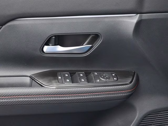 2026 Arctic Ice Blue/Black Nissan Kicks SR FWD SUV