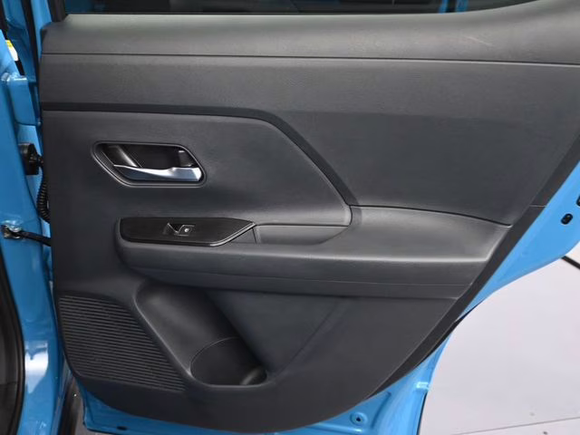 2026 Arctic Ice Blue/Black Nissan Kicks SR FWD SUV