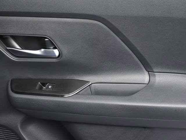 2026 Super Black Nissan Kicks SR FWD SUV