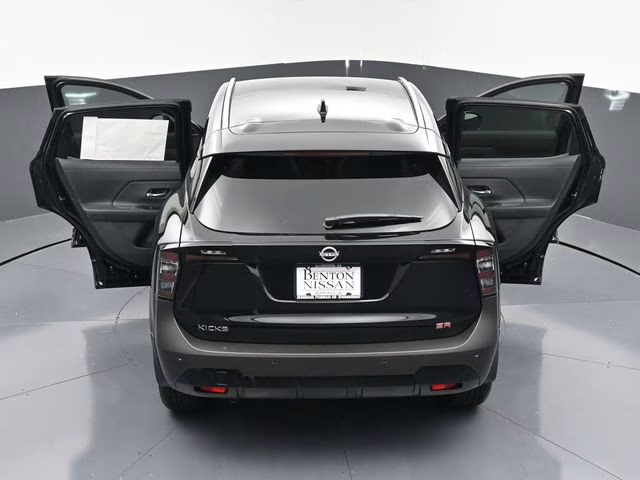 2026 Super Black Nissan Kicks SR FWD SUV